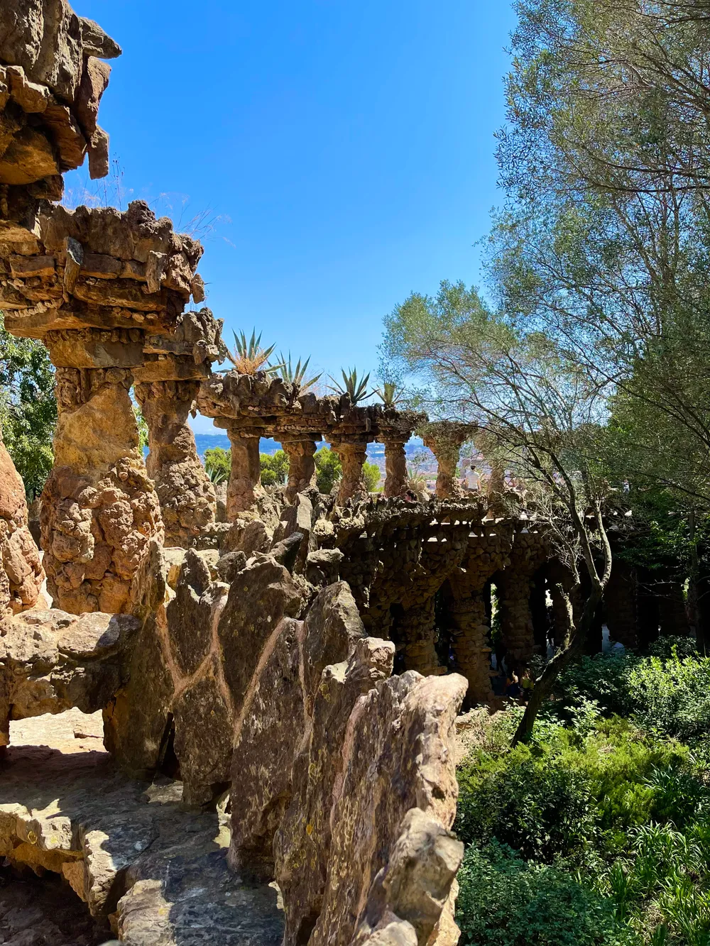 travels.places.barcelona.park-guell