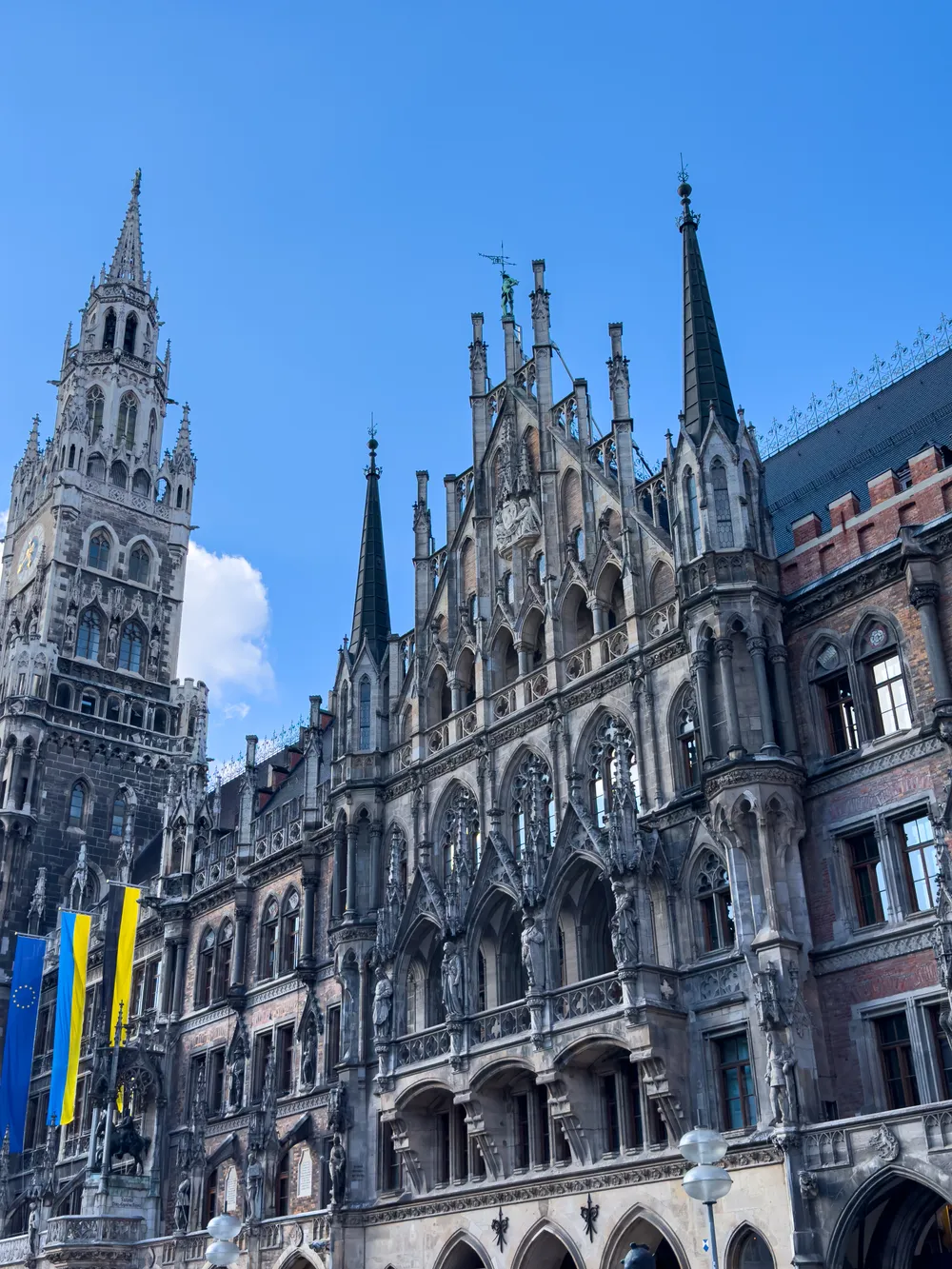 travels.places.bavaria-austria.marienplatz
