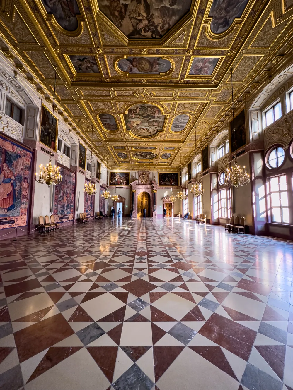 travels.places.bavaria-austria.munich-residenz