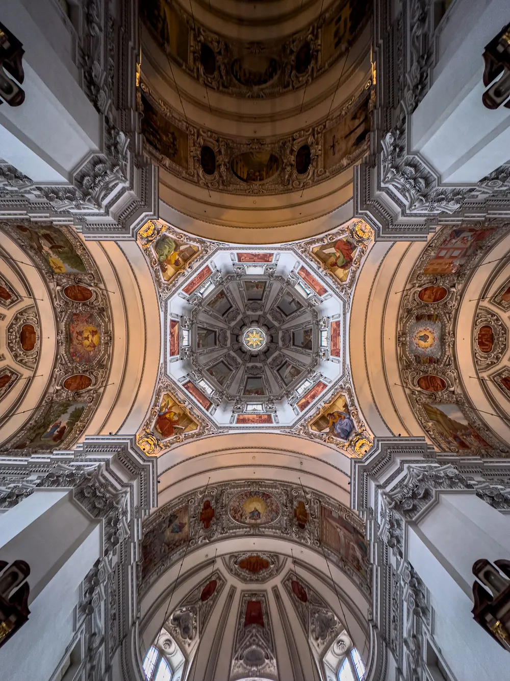 travels.places.bavaria-austria.salzburg-cathedral