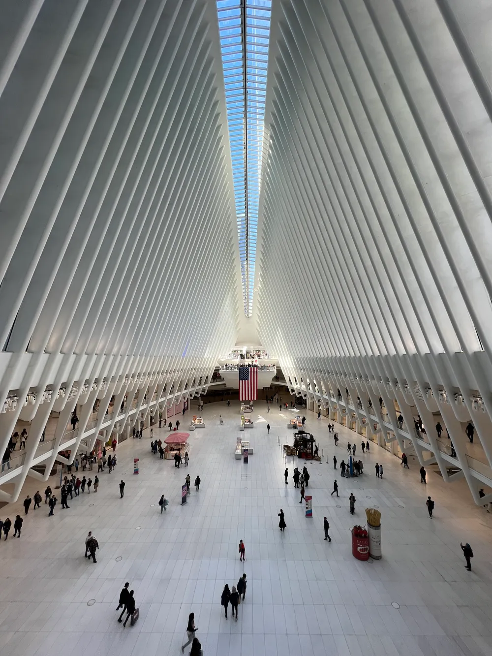travels.places.new-york.oculus-station