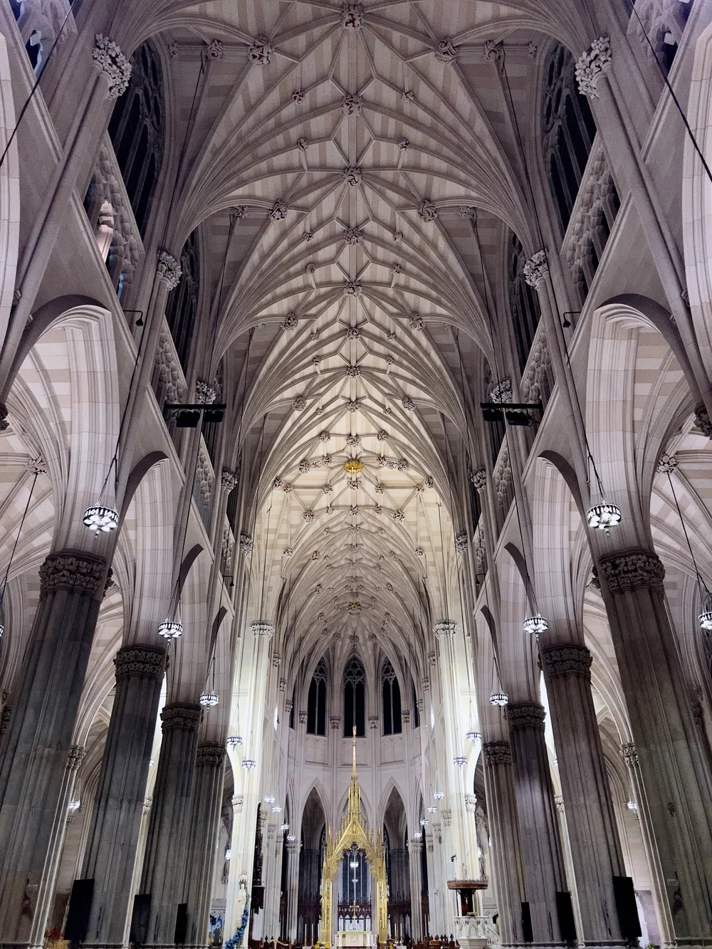 travels.places.new-york.st-patrick-cathedral