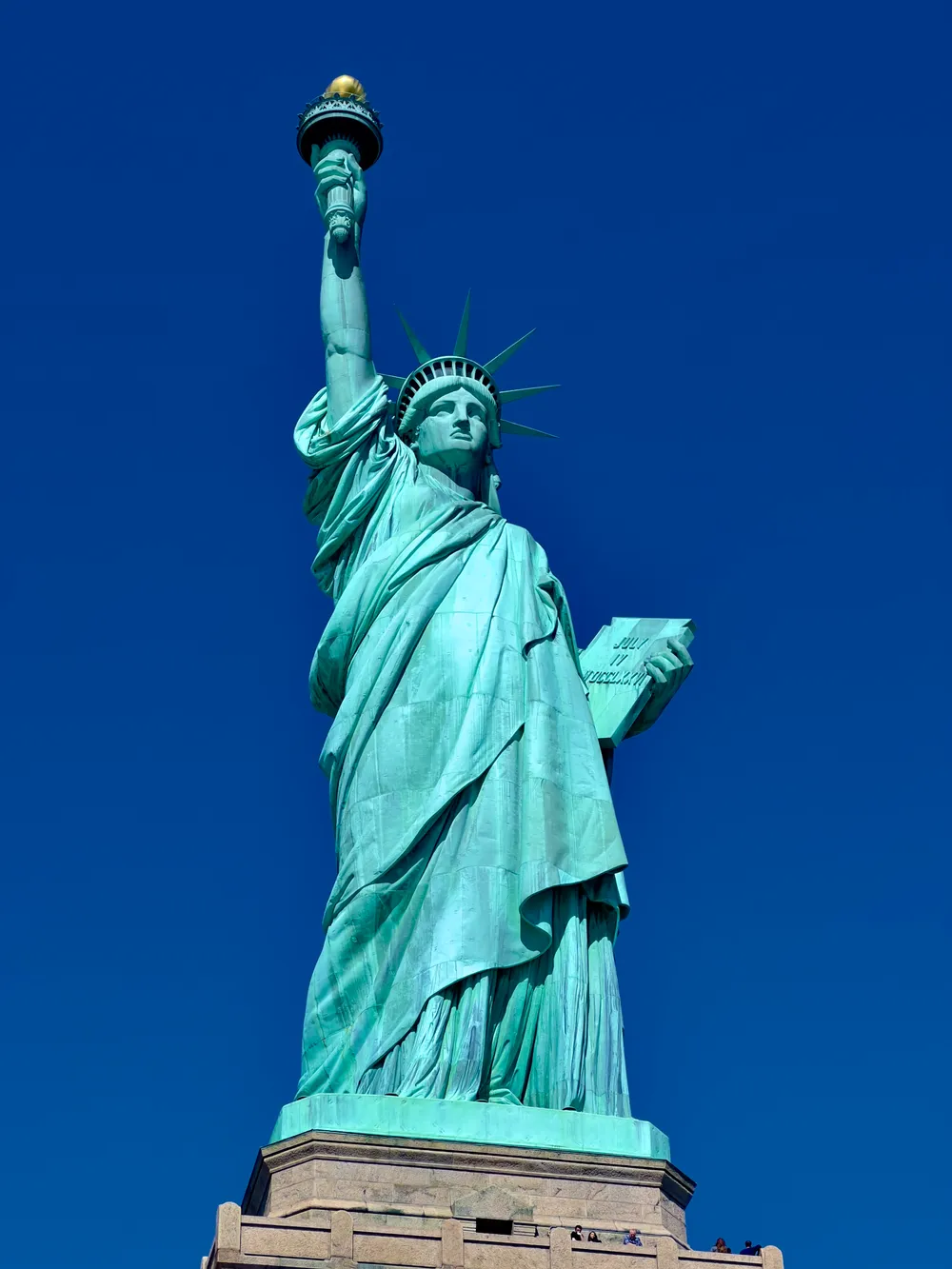 travels.places.new-york.statue-of-liberty