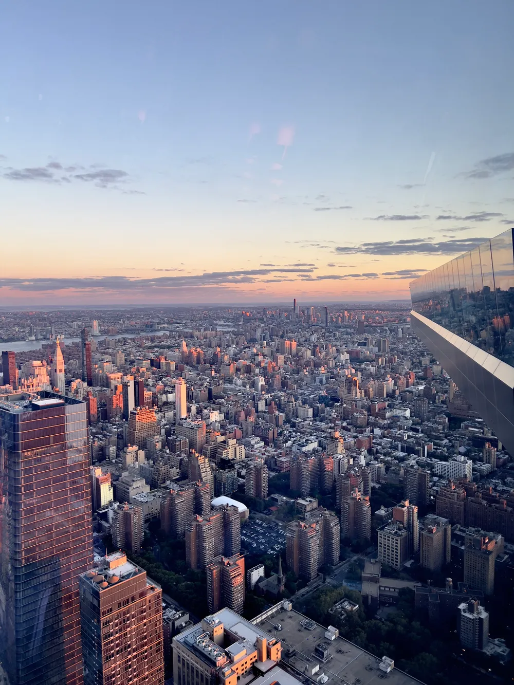 travels.places.new-york.the-edge